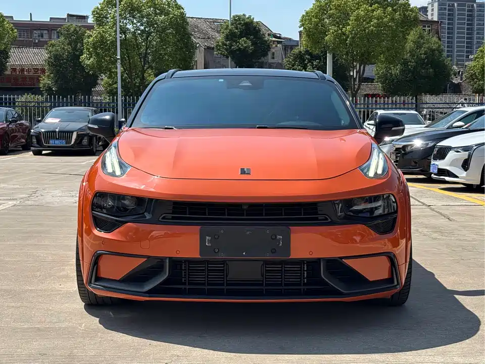 Lynk & Co 02 Hatchback