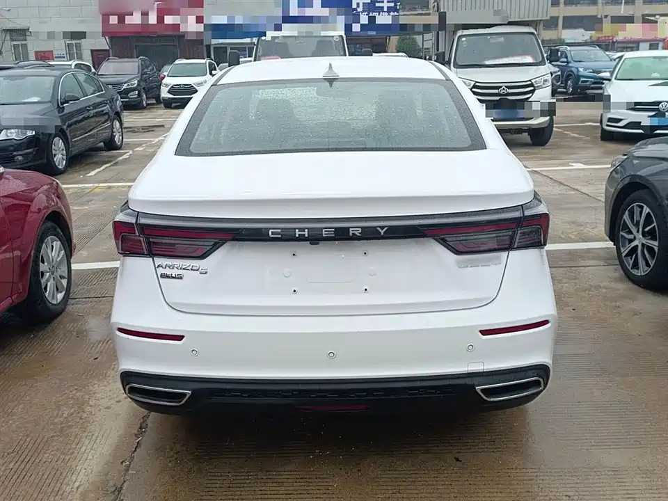 Chery Arrizo 5 PLUS