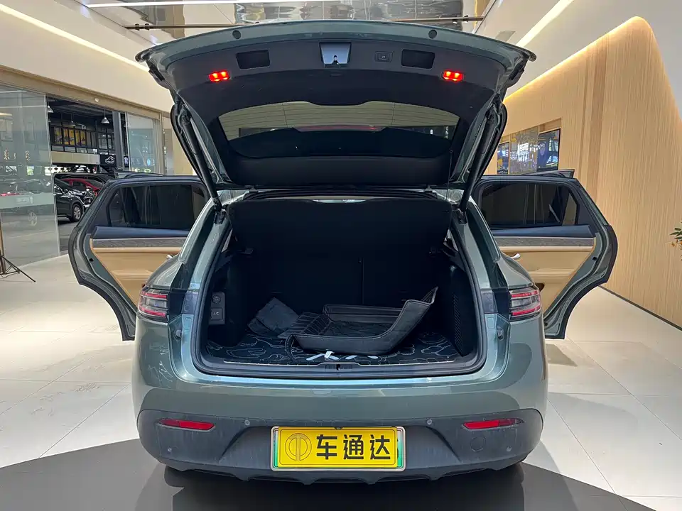 AITO Ask the world M5