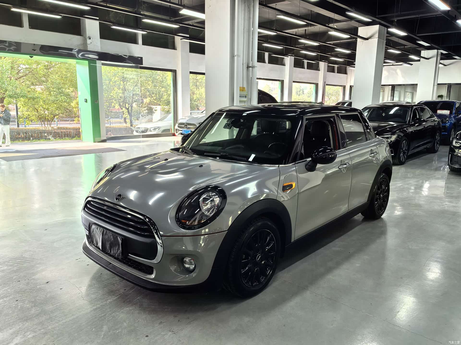 Mini ONE