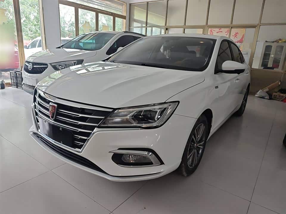 Roewe i5