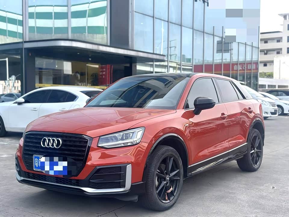 Audi Q2L