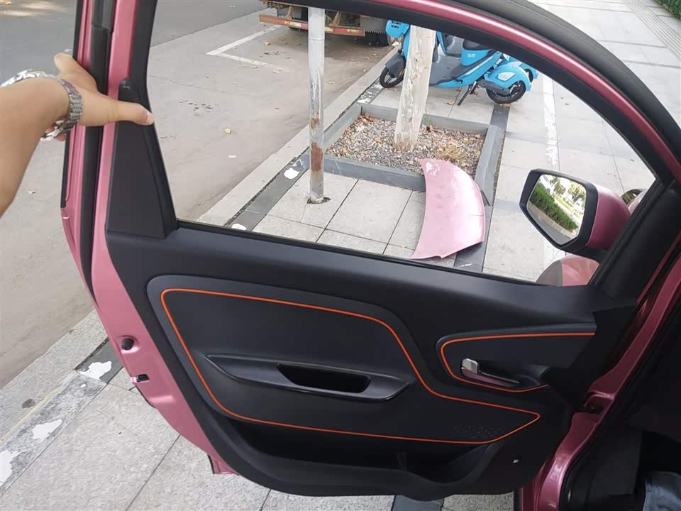 Baoding E100 Baoding E100