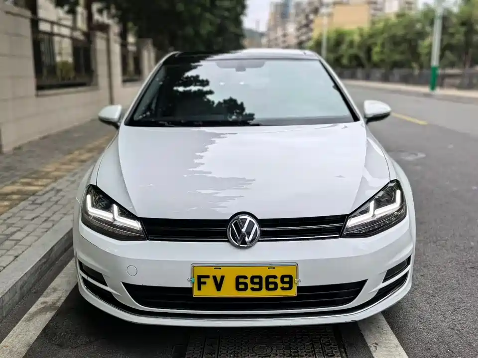 Volkswagen golf