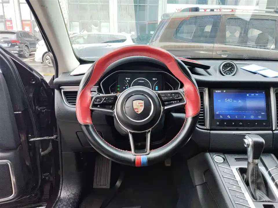 Zotye SR9