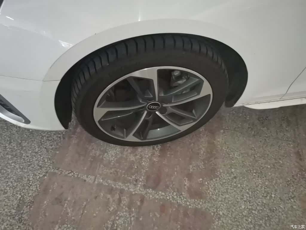 Audi A4L, 2024 23