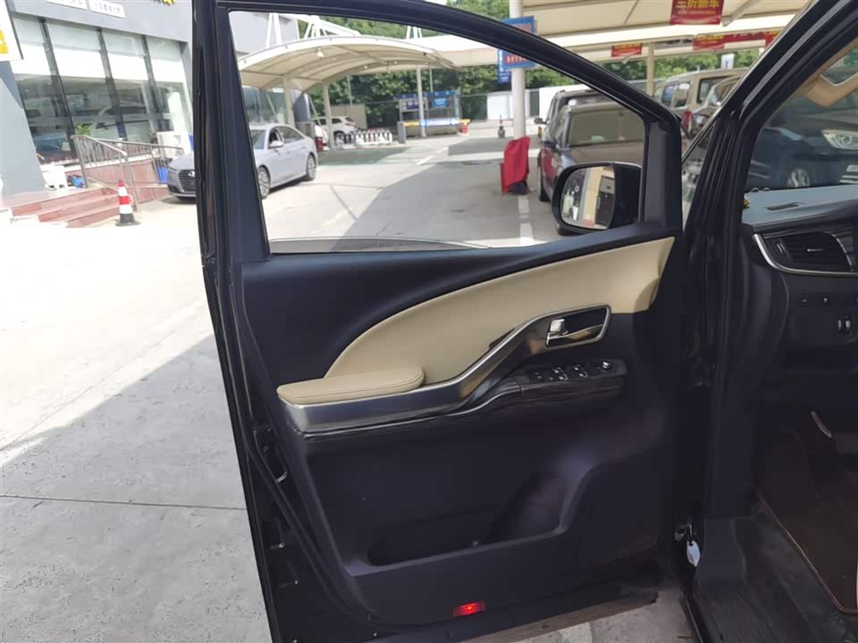 JAC Refine Ruifeng L6 MAX