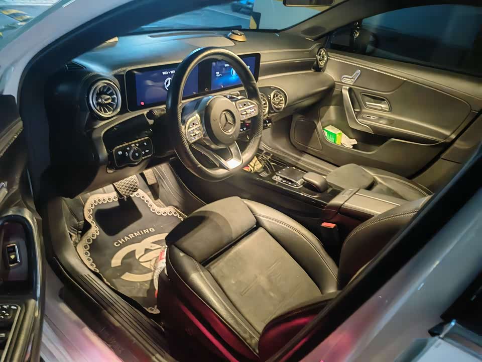Mercedes-Benz Class A Mercedes-Benz Class A