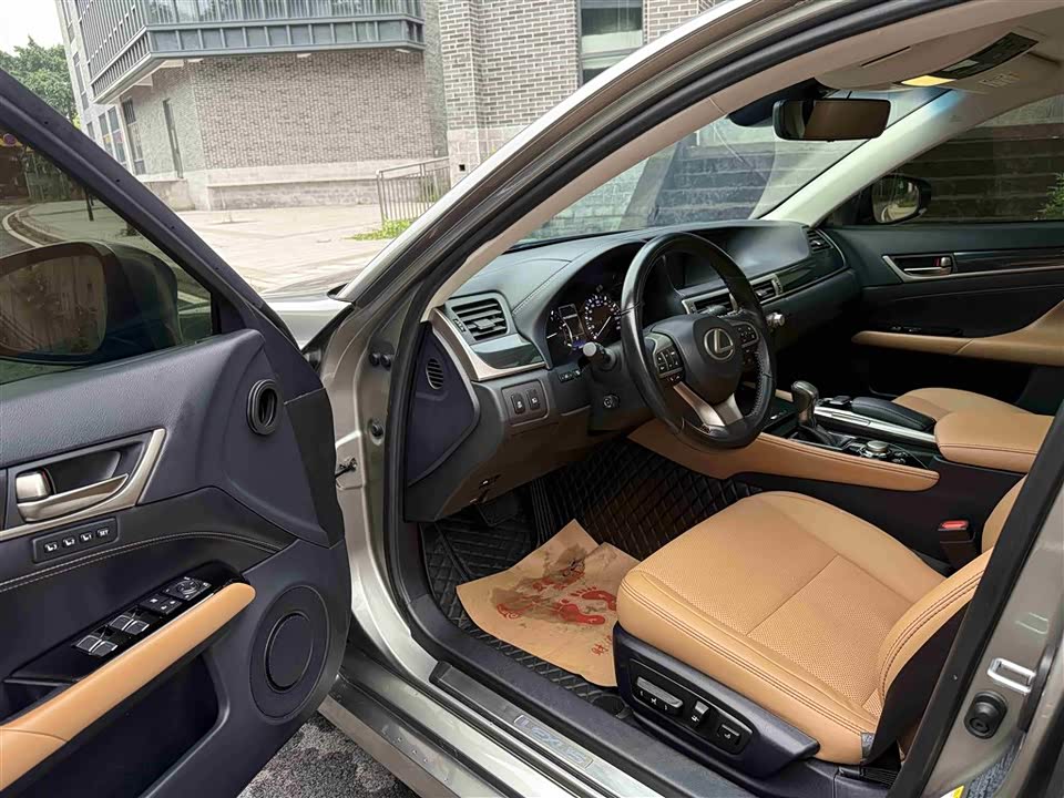 Lexus GS