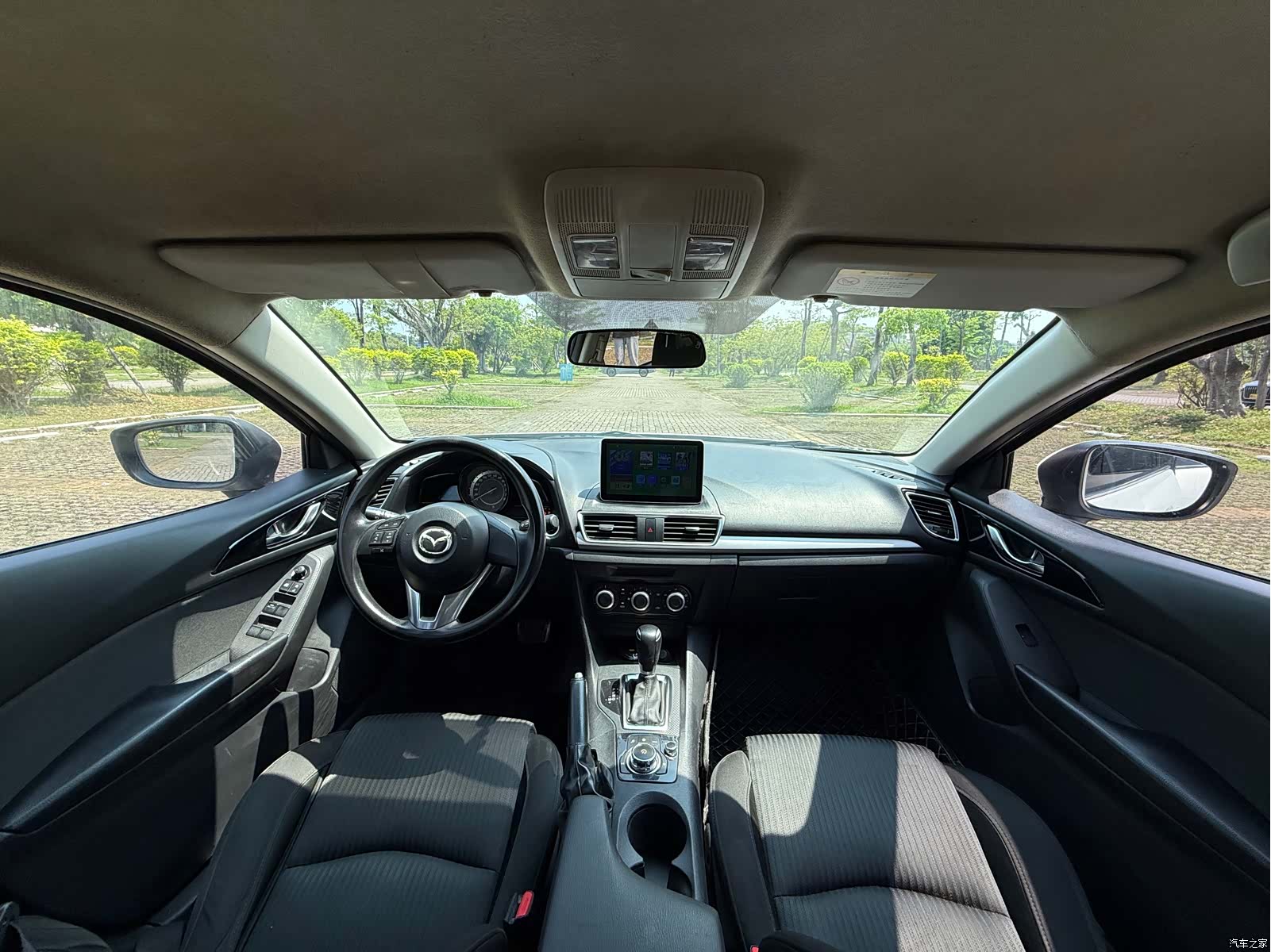 Mazda Mazda3, 2016 12