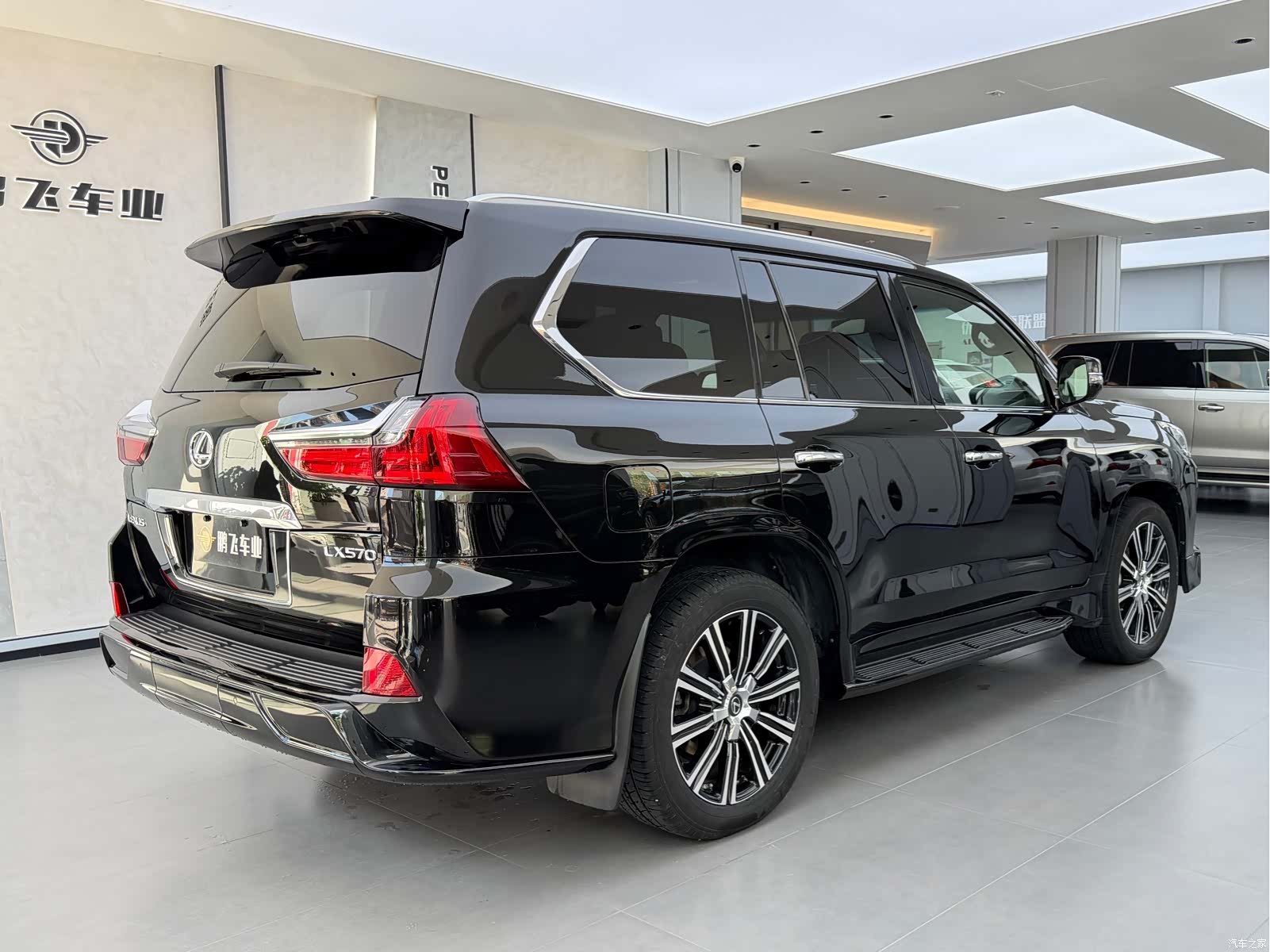 Lexus LX, 2020 18