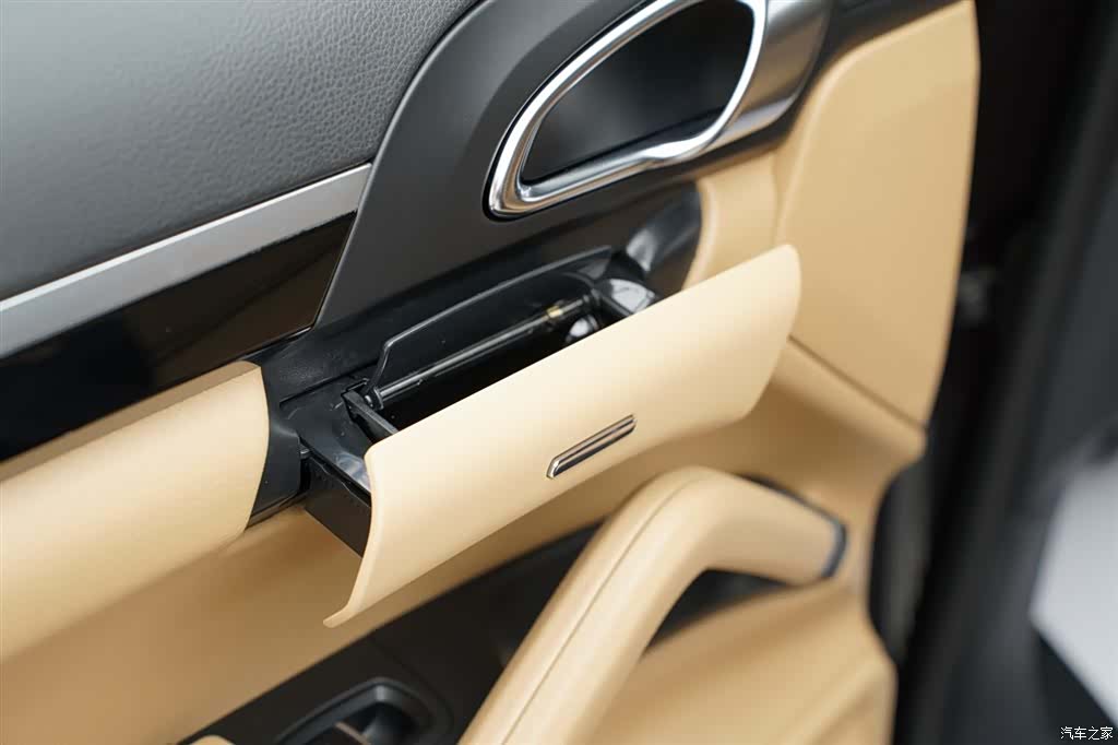 Porsche Cayenne, 2014 10