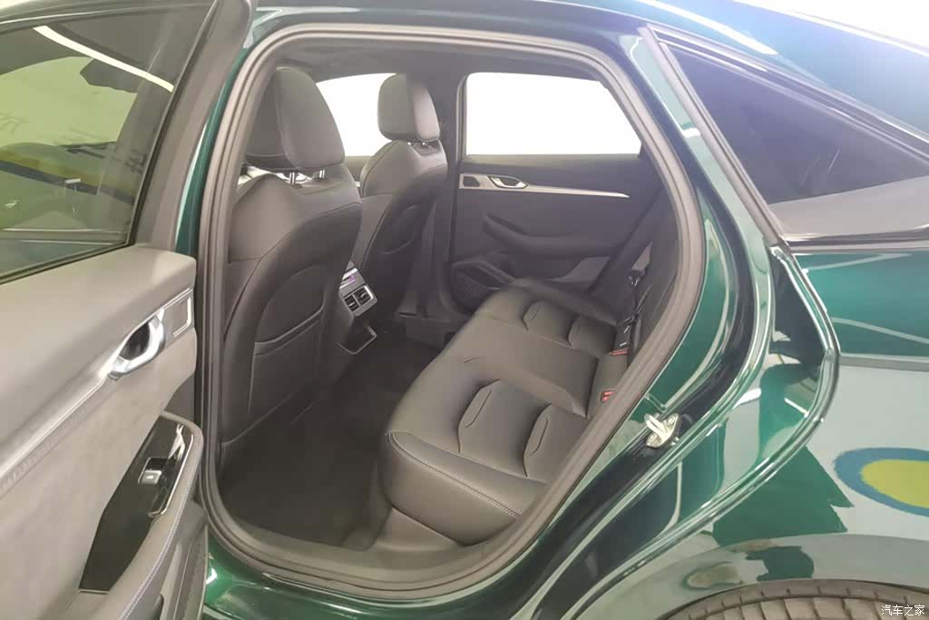 Geely Preface, 2024 11