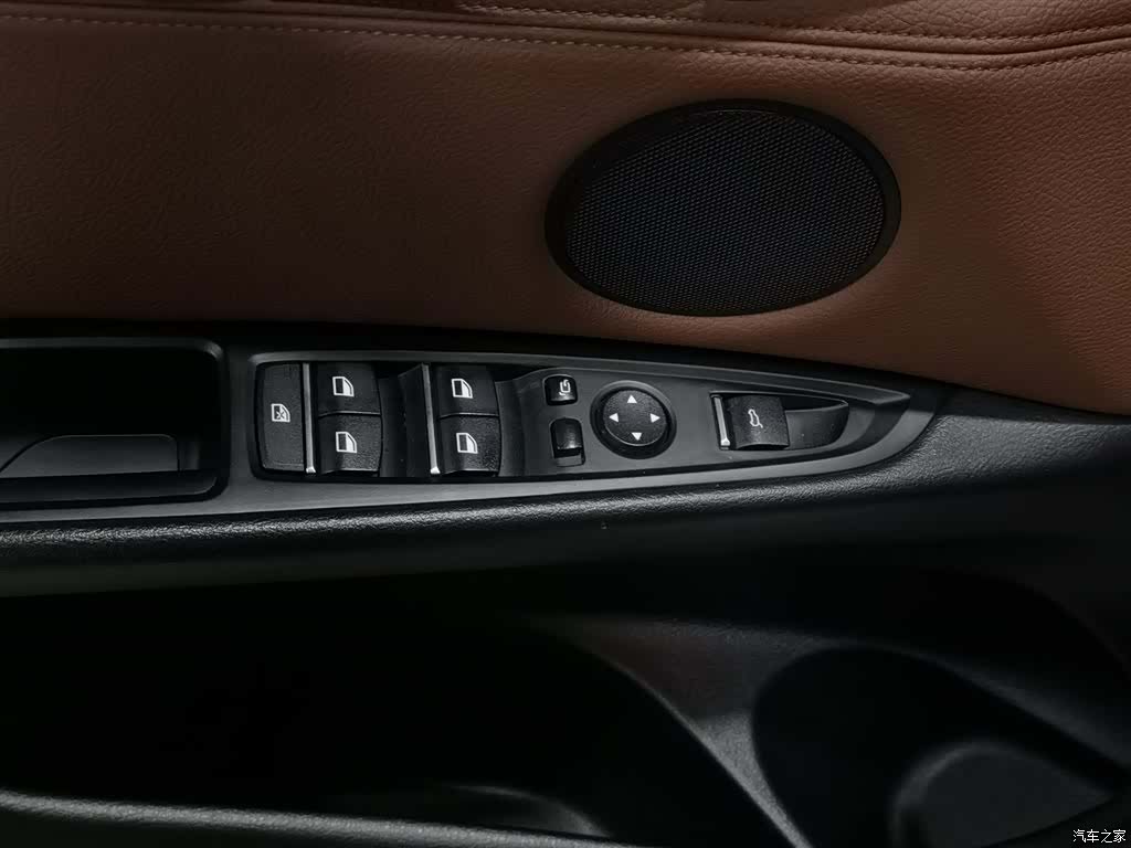 BMW X6, 2016 9