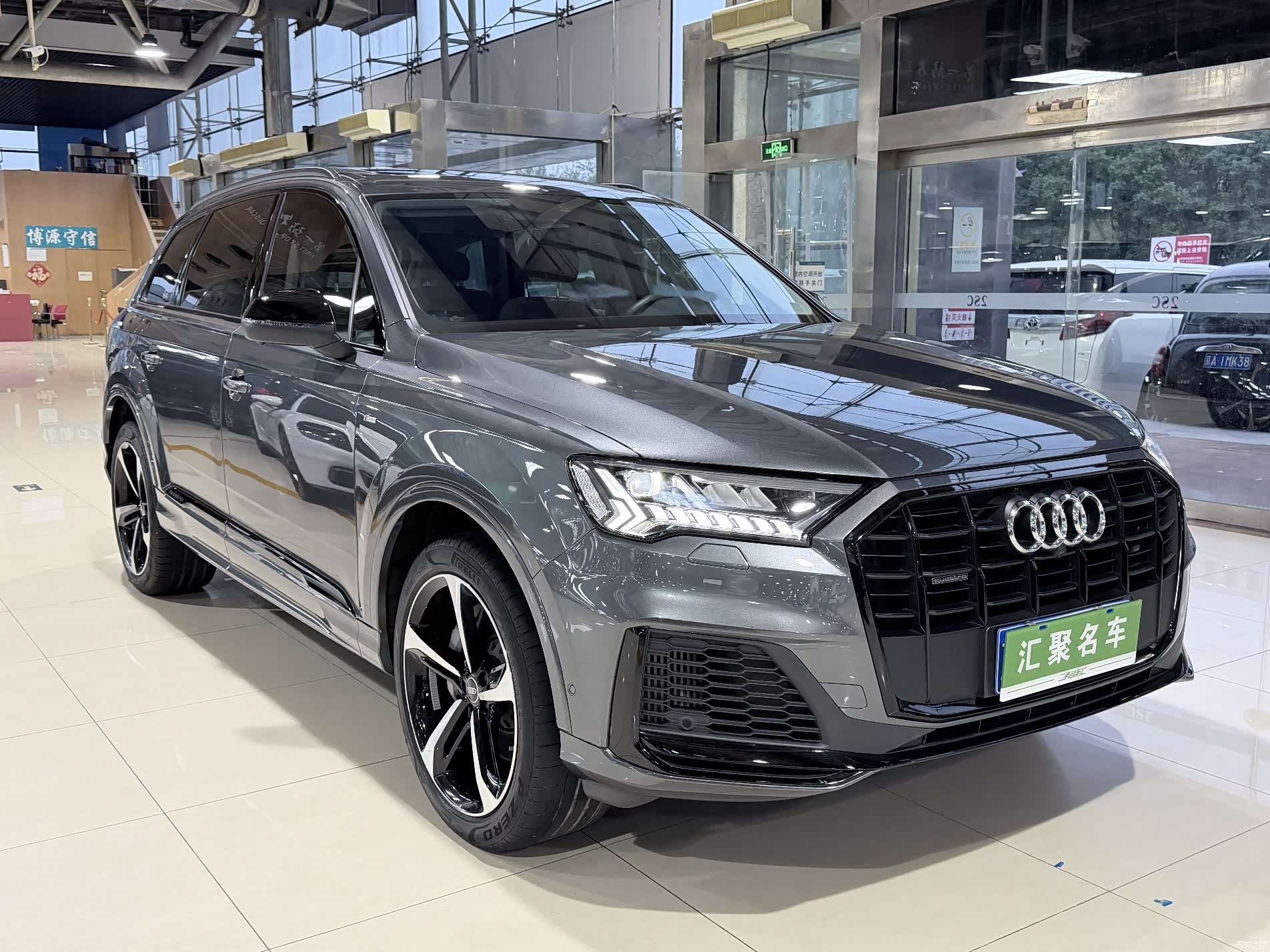 Audi Q7, 2021 3