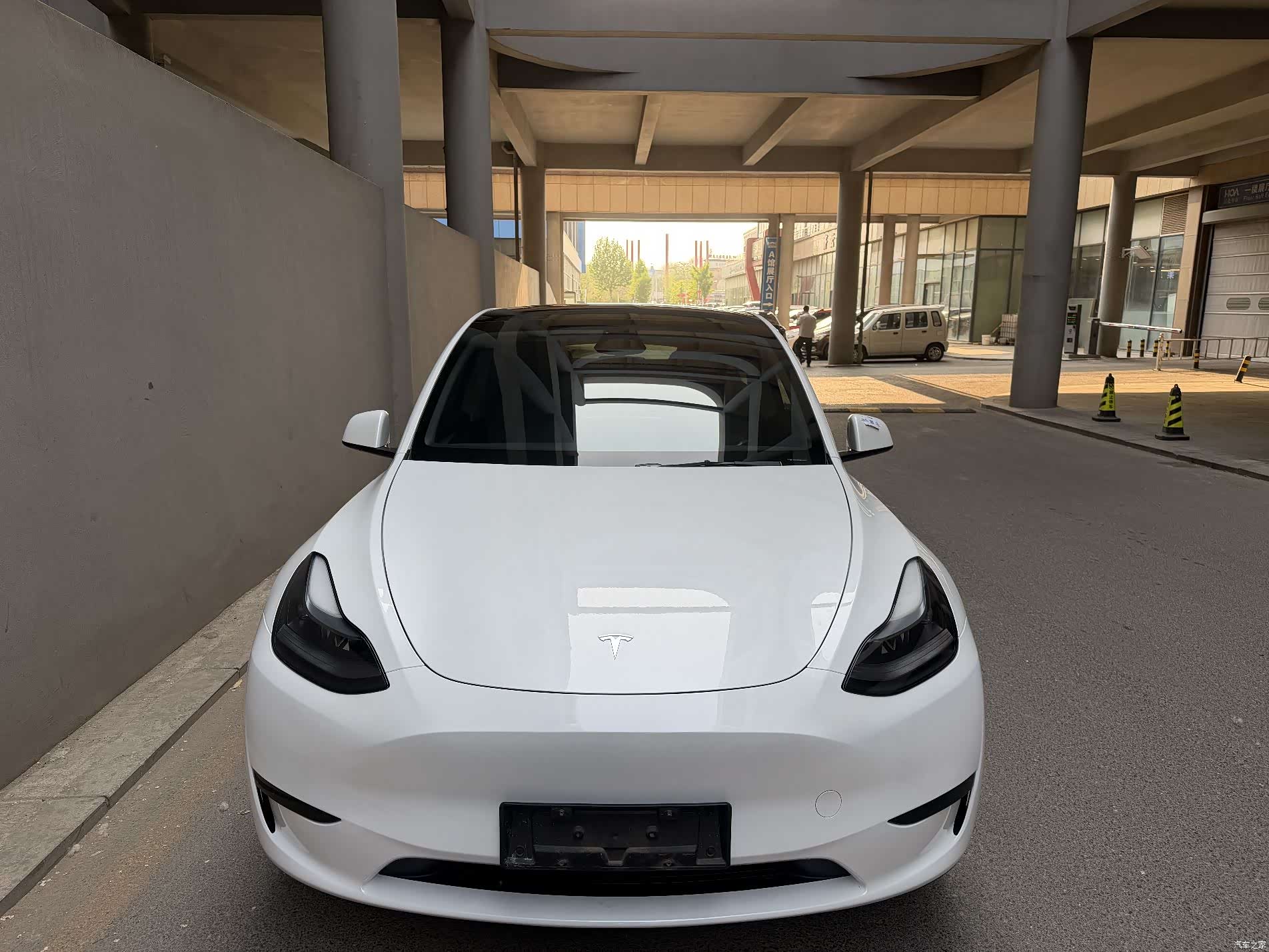 Tesla Model Y, 2024 4