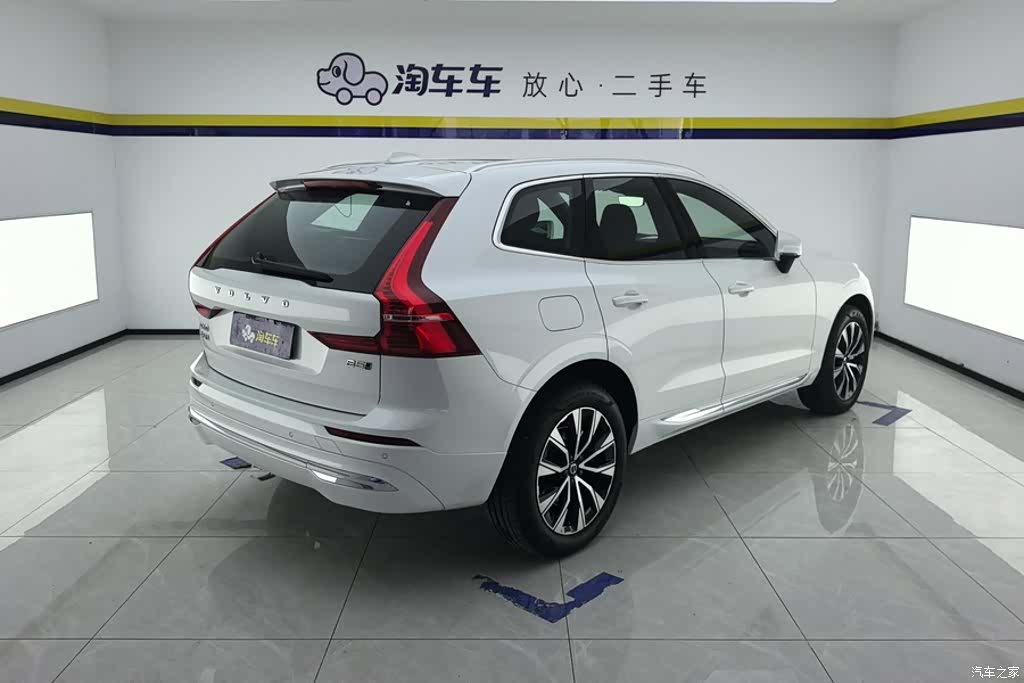 Volvo XC60, 2025 3