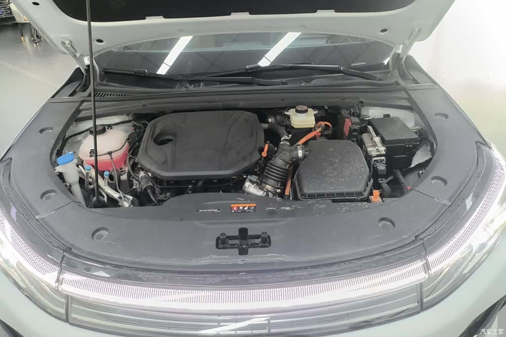 Geely A7, 2025 10