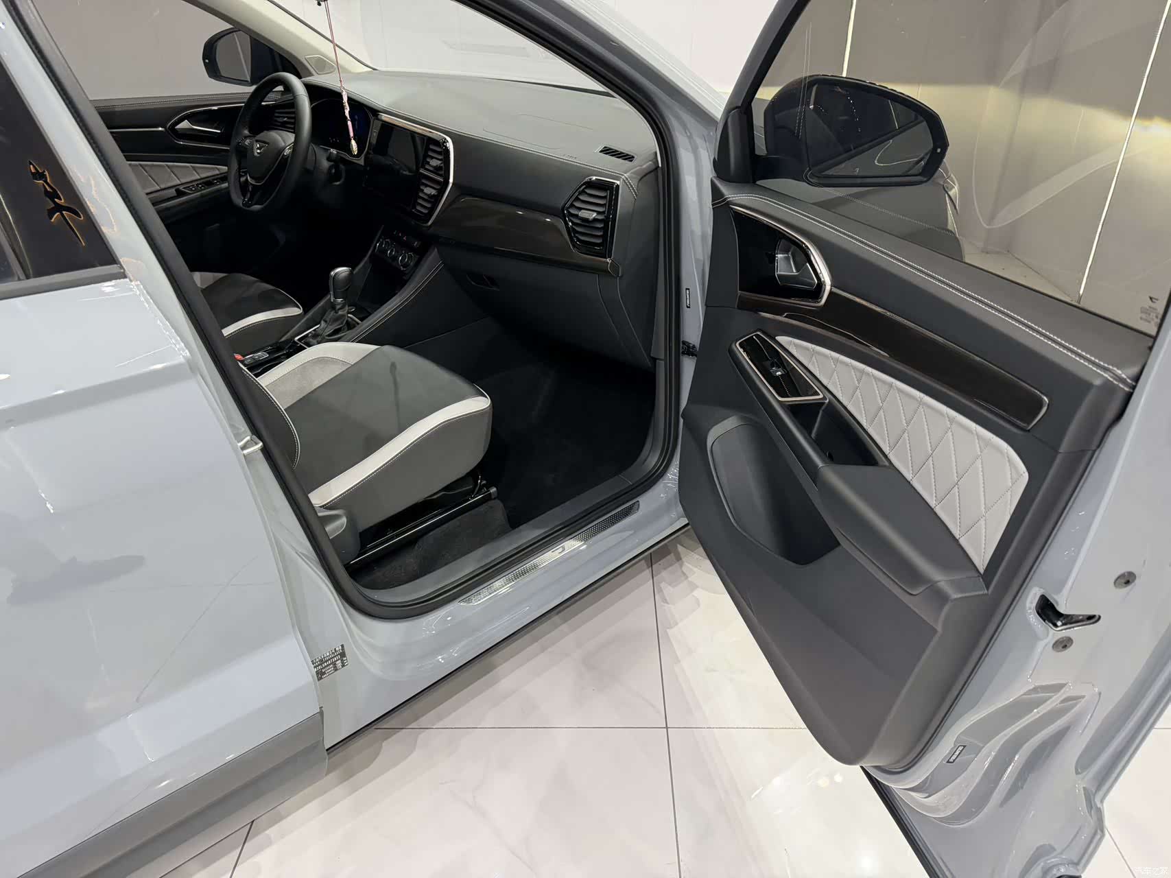 Volkswagen VS7, 2023 17