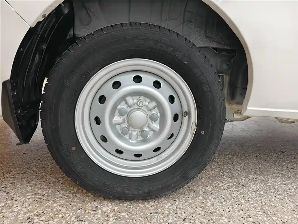 JAC Refine Ruifeng M3