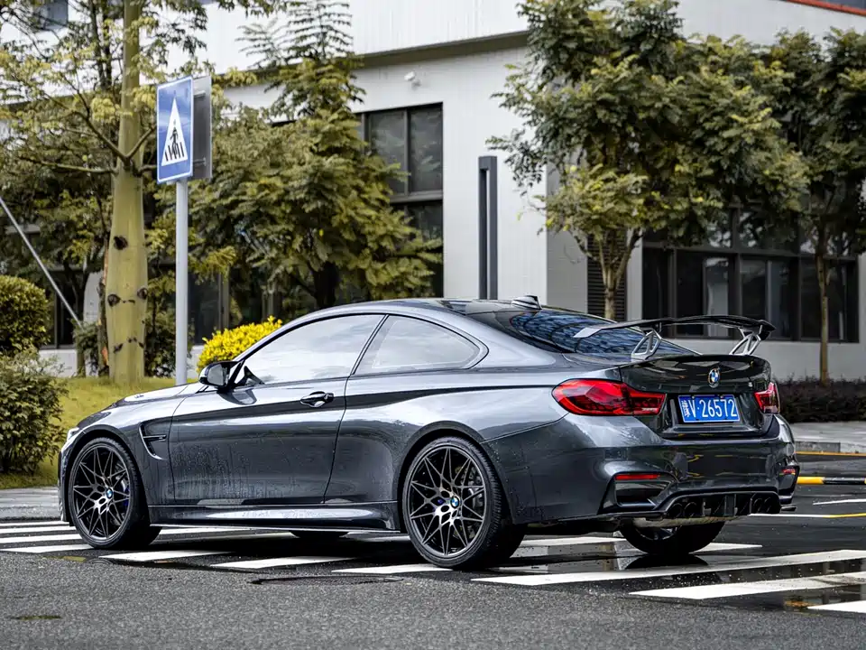 BMW M4