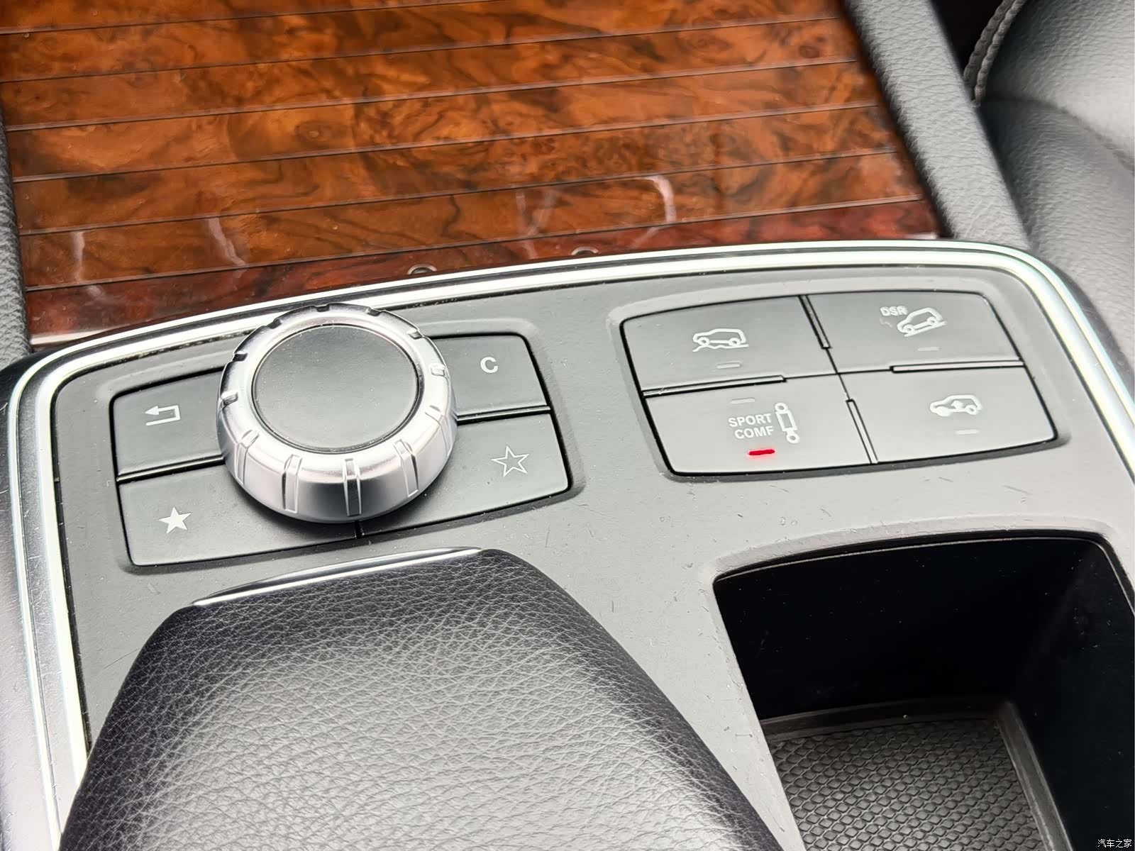 Mercedes-Benz M-Class, 2015 13