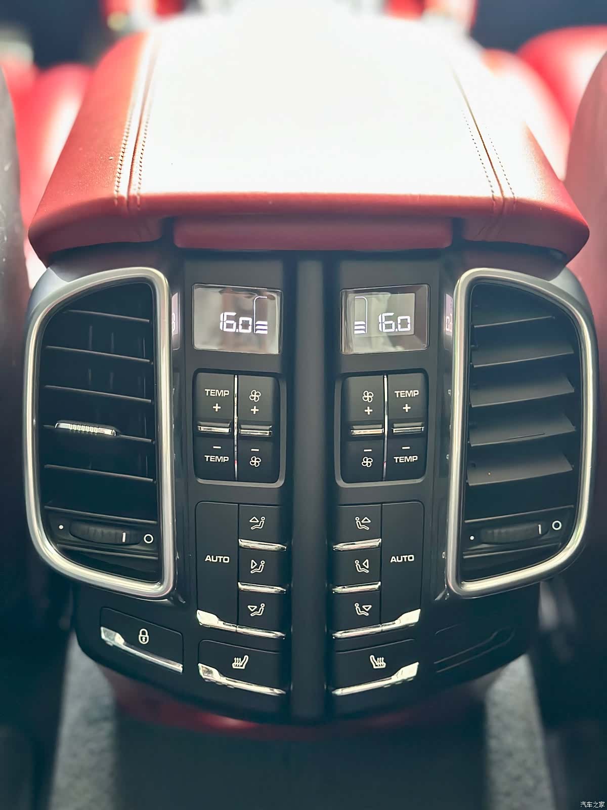 Porsche Cayenne, 2015 24