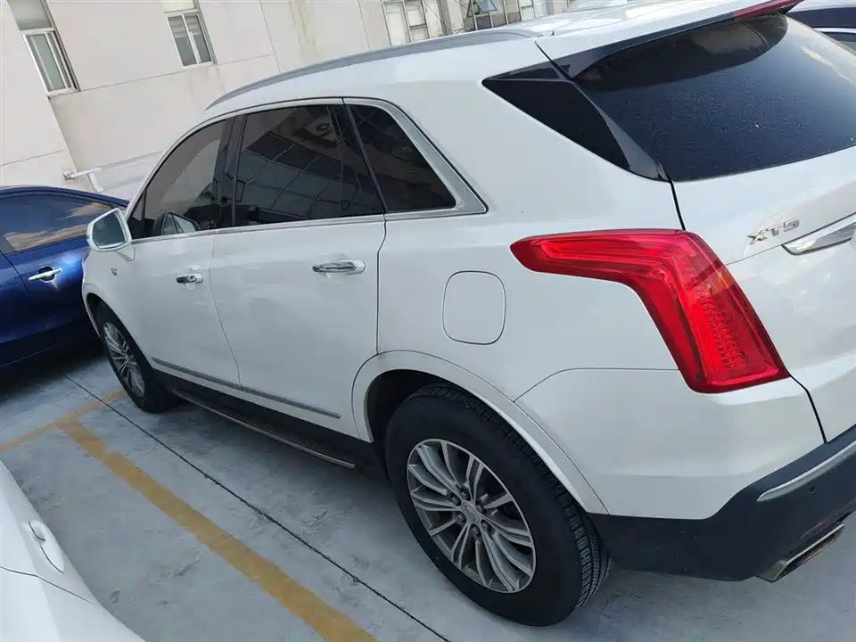 Cadillac XT5