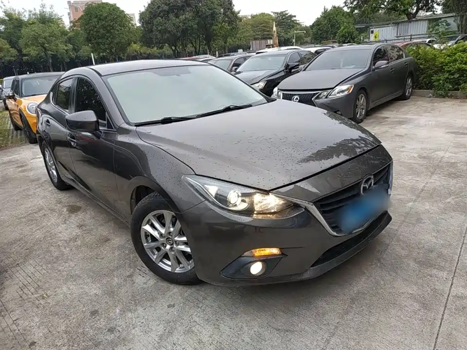 Mazda 3 Angkesaila