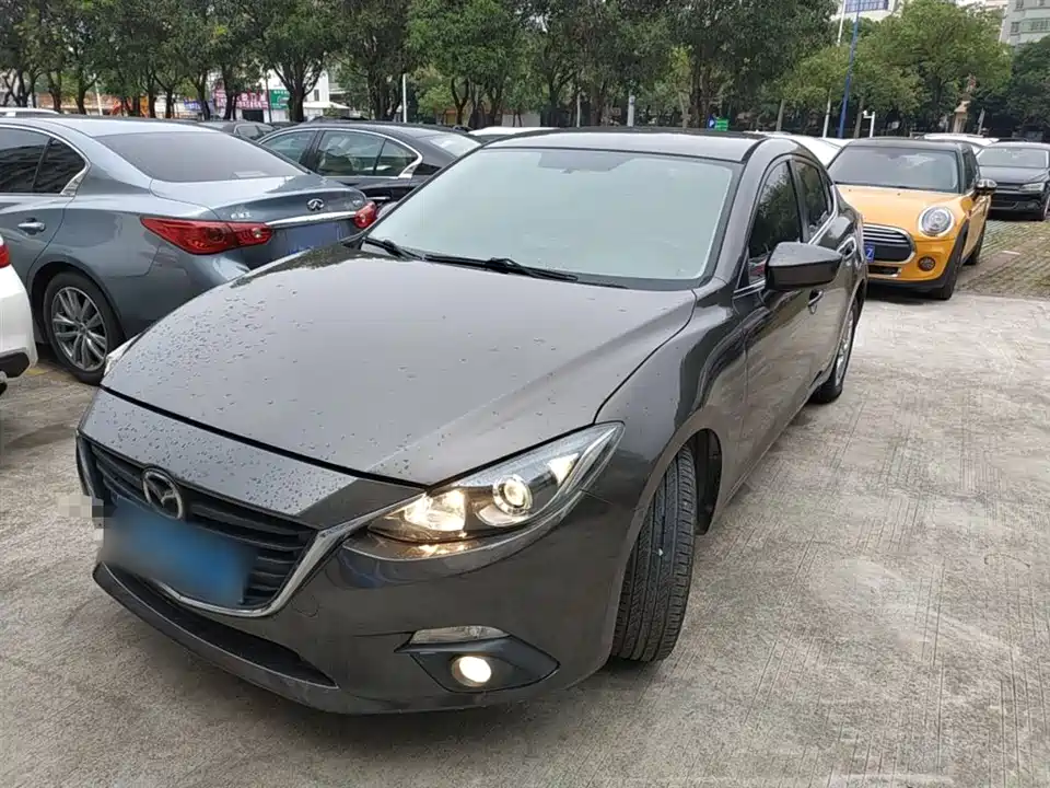 Mazda 3 Angkesaila