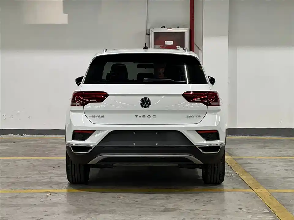 Volkswagen T-ROC exploring Songs
