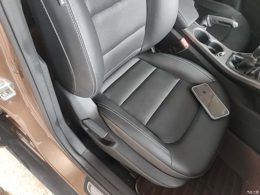 Geely Emgrand, 2016 25
