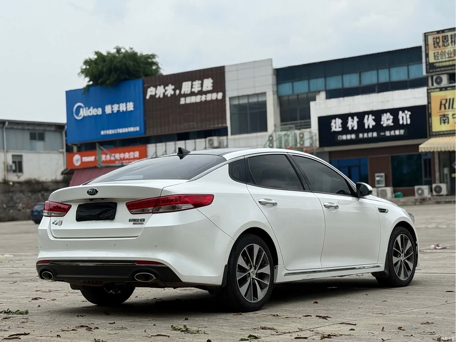 Kia K5, 2017 4