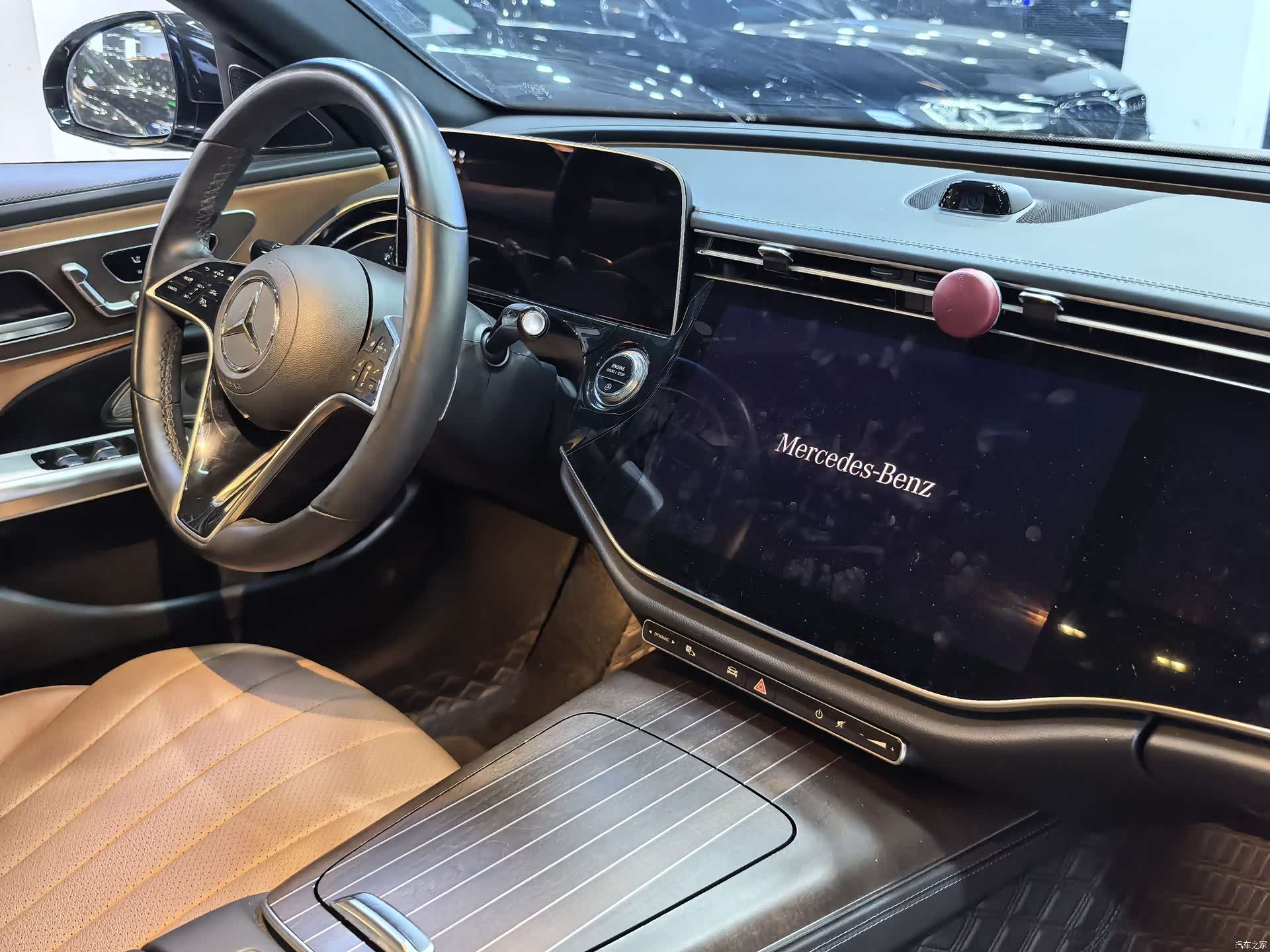 Mercedes-Benz E-Class, 2024 16