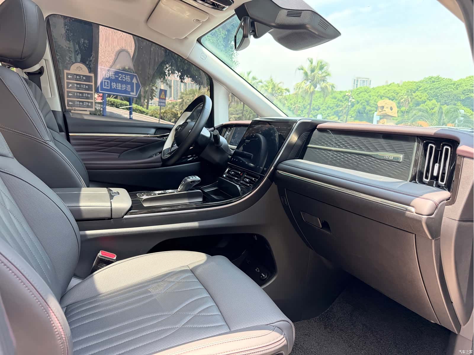 Trumpchi M8, 2024 11