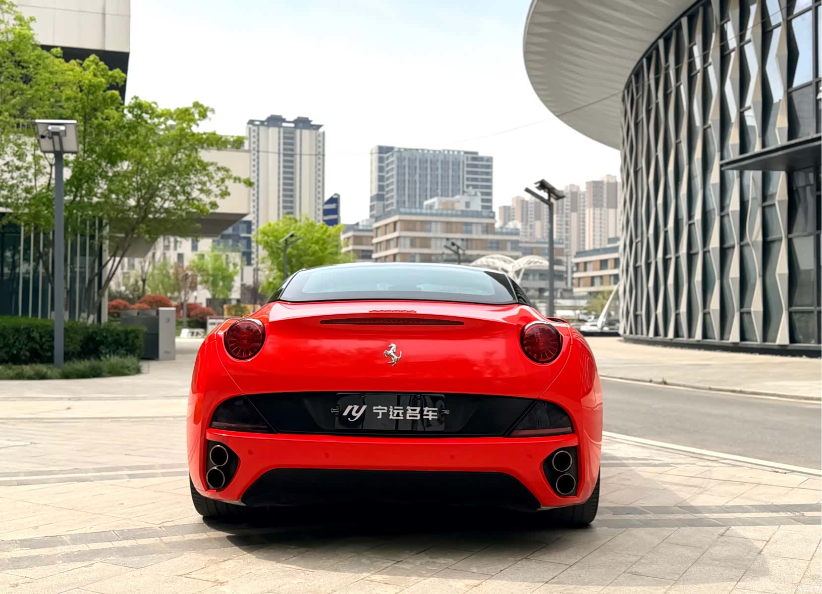 Ferrari California, 2011 8