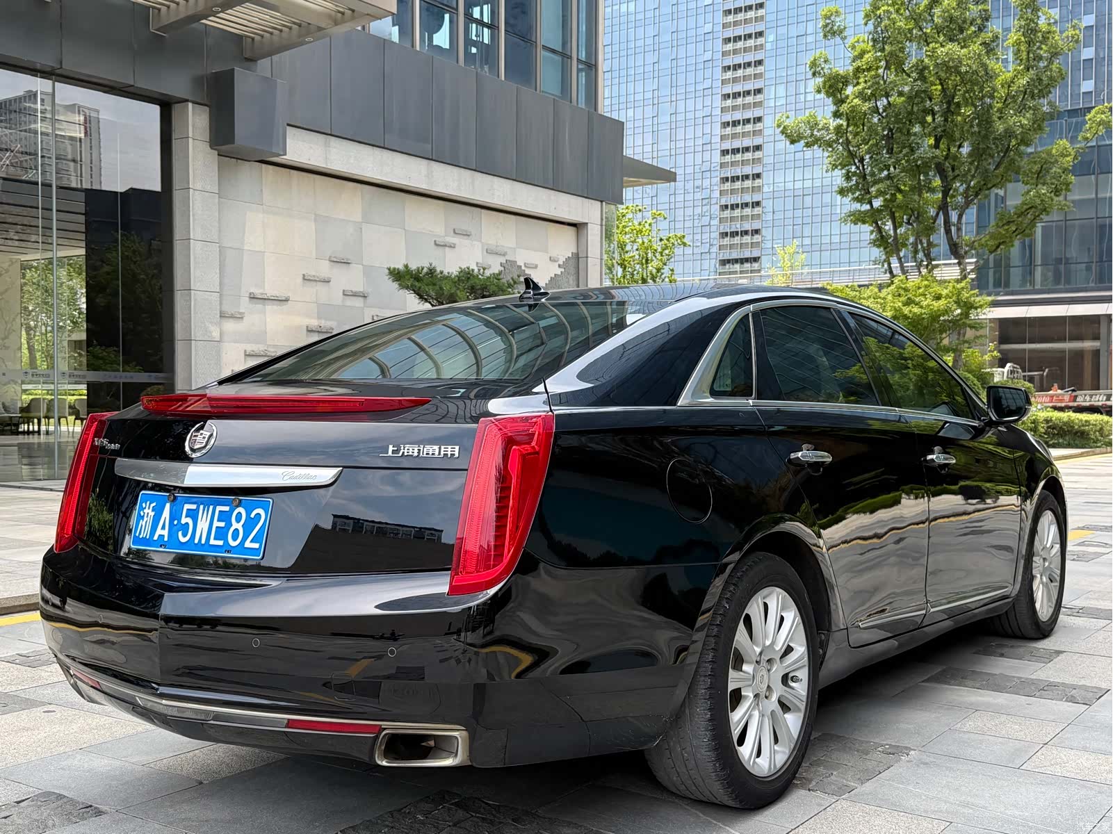 Cadillac XTS, 2013 4