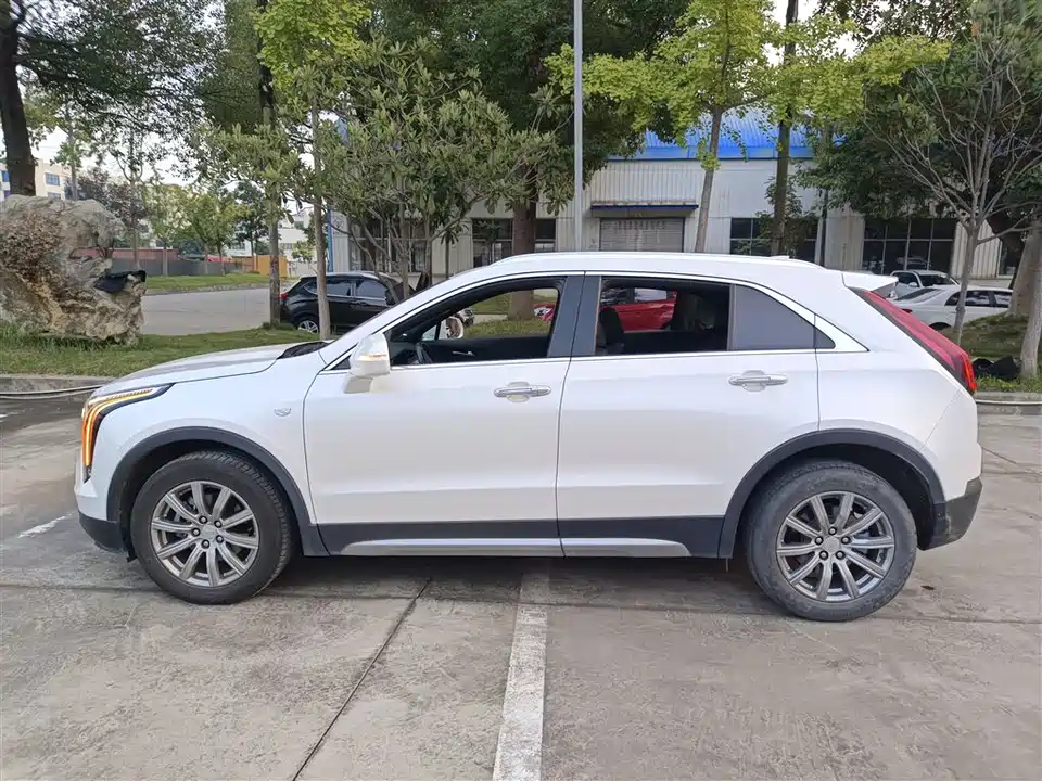 Cadillac XT4