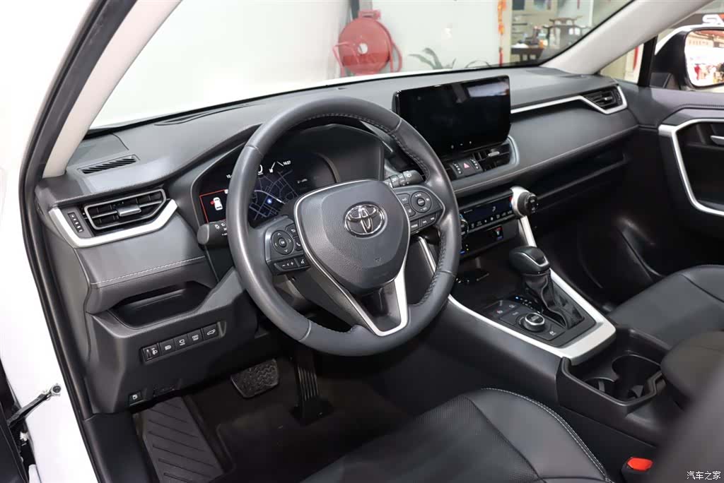 Toyota Wildlander, 2023 10