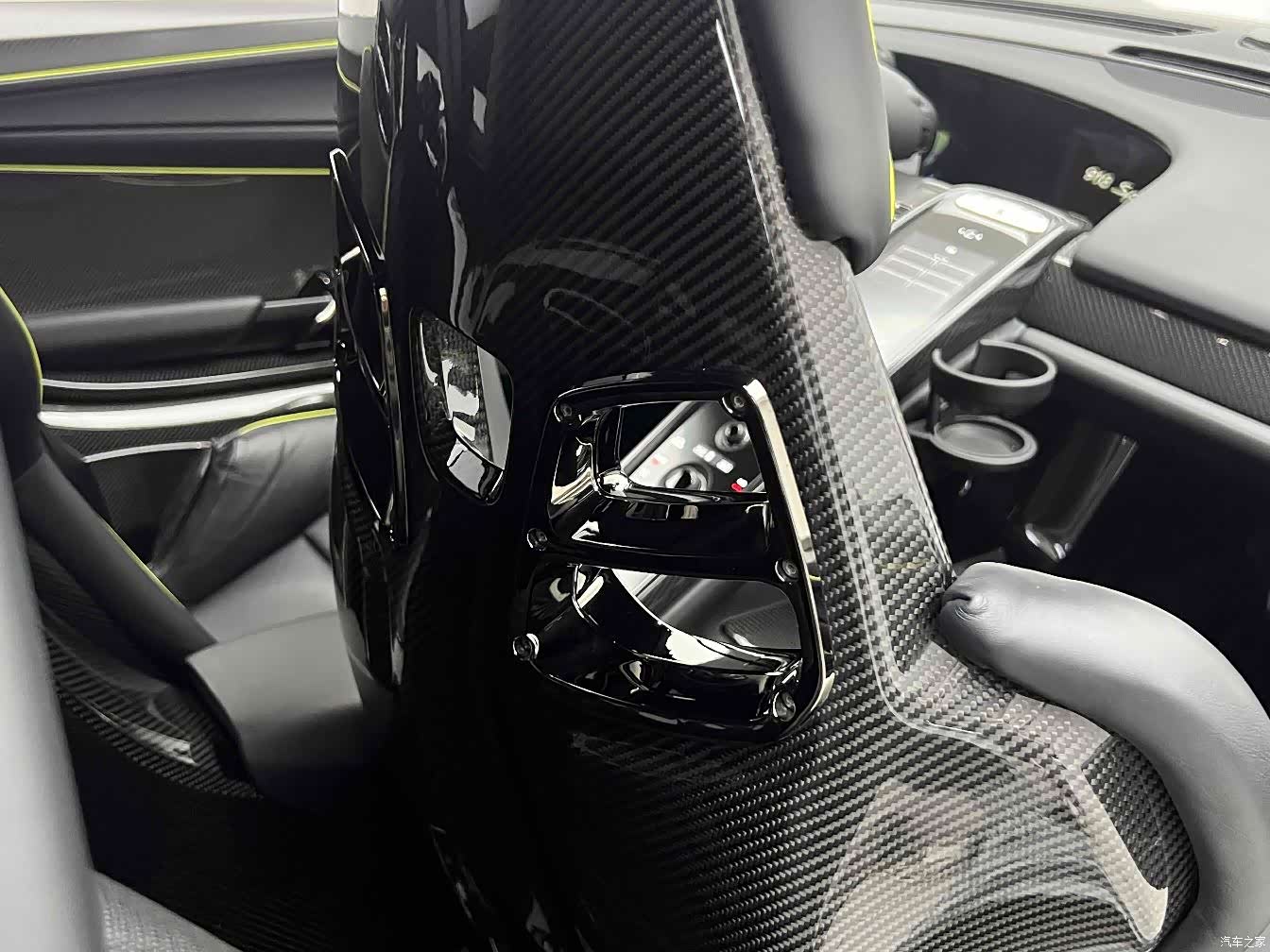 Porsche 918, 2015 21