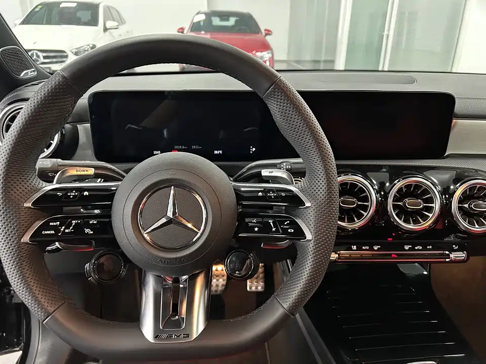 Mercedes-Benz CLA AMG