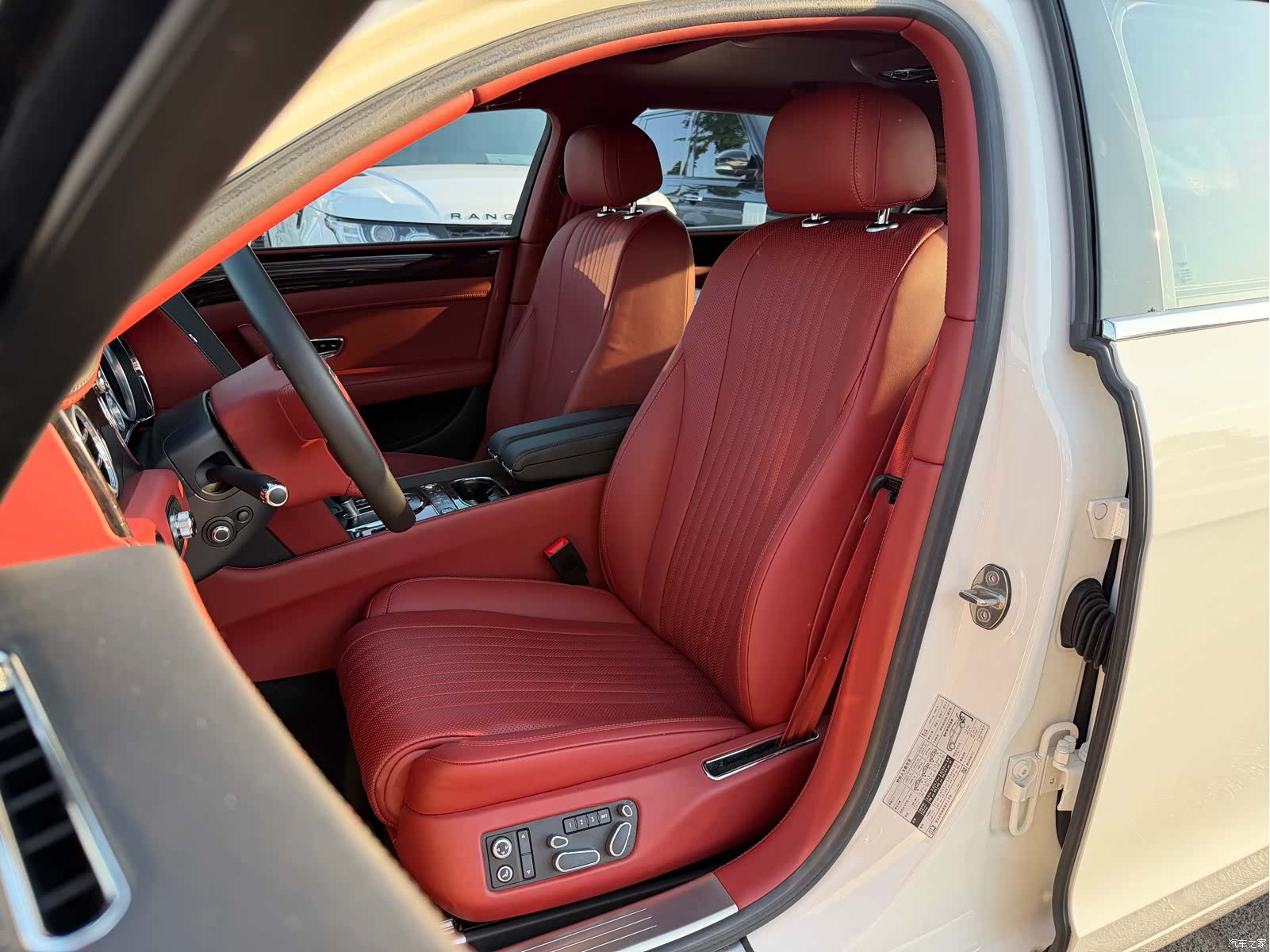 Bentley Flying Spur, 2017 9