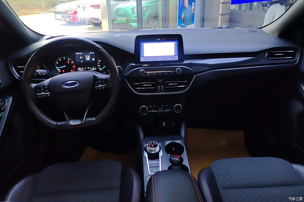Ford Focus, 2020 12