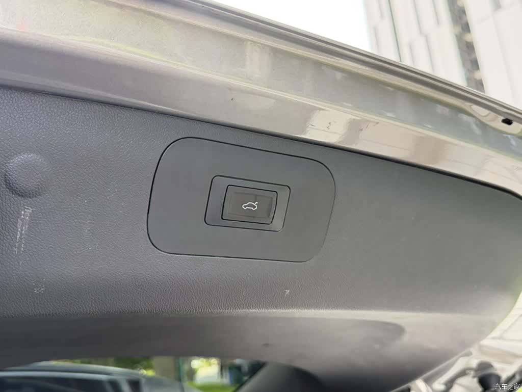 Buick GL6, 2017 24