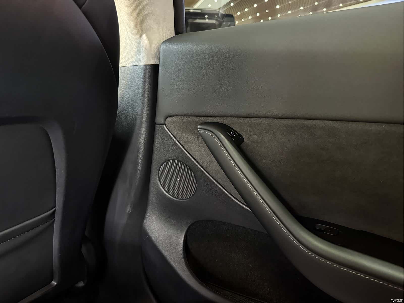 Tesla Model Y, 2022 14