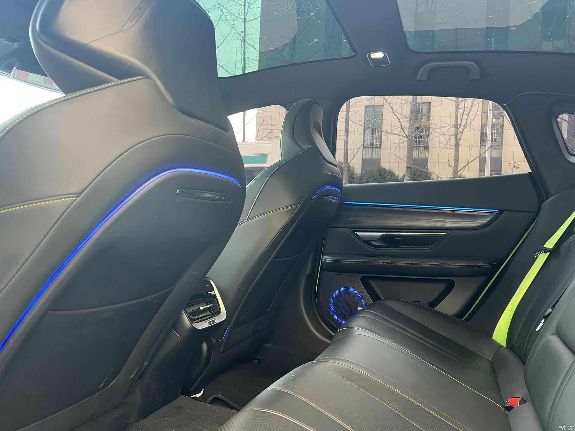 Xpeng P7, 2021 6