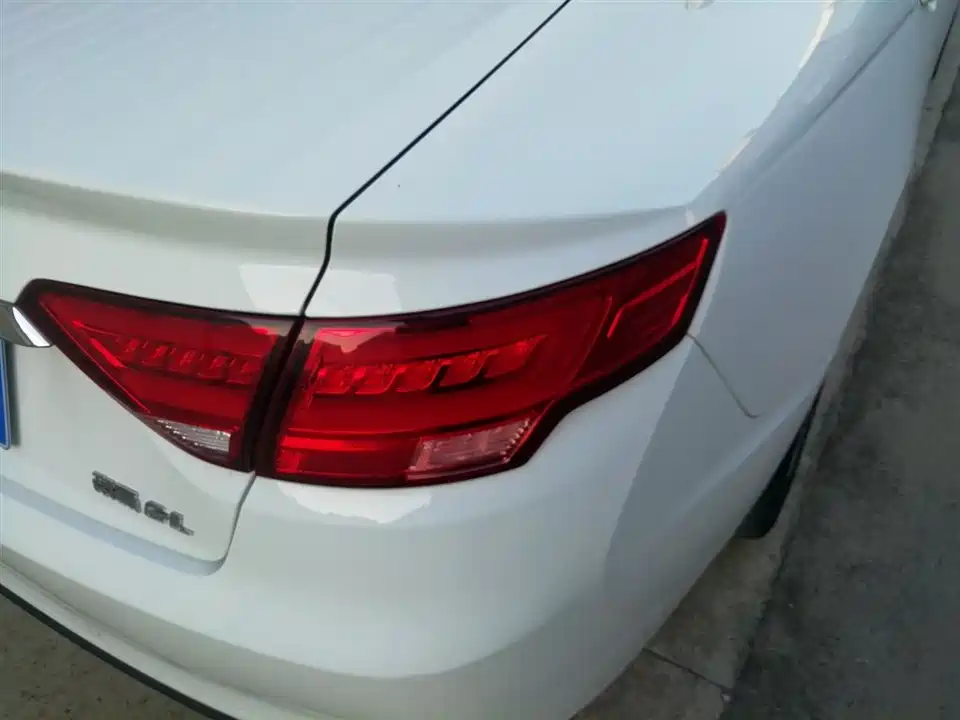 Geely Emgrand GL