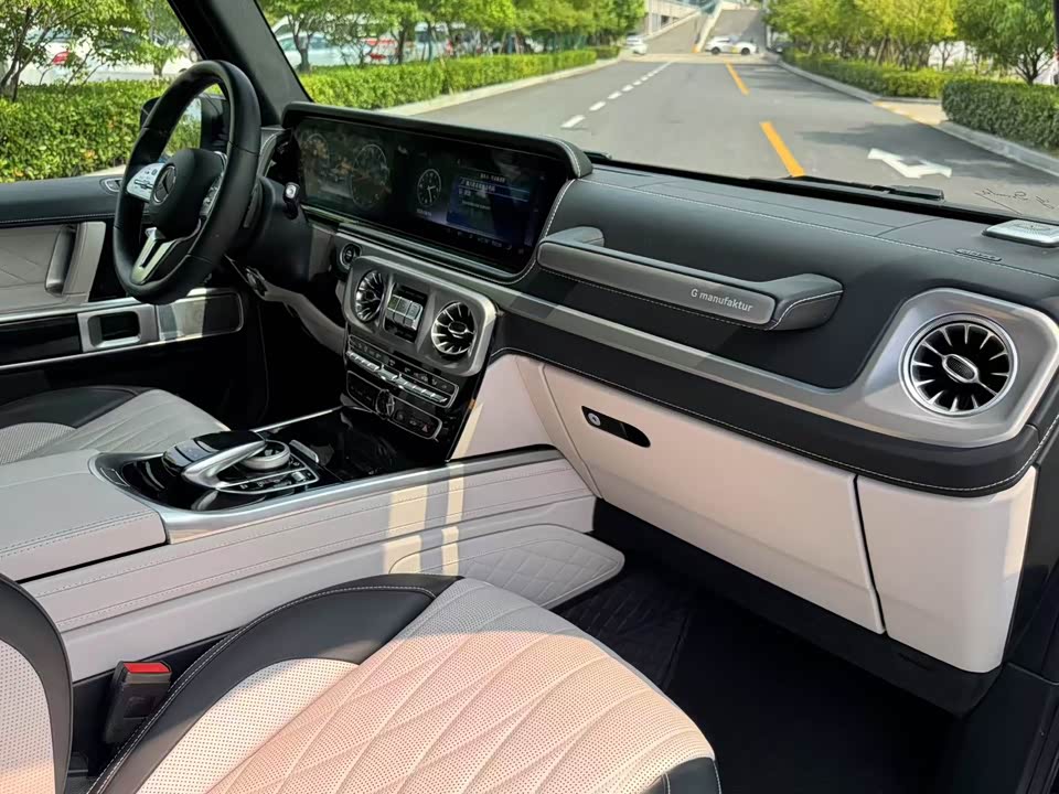 Mercedes-Benz G-class Mercedes-Benz G-class