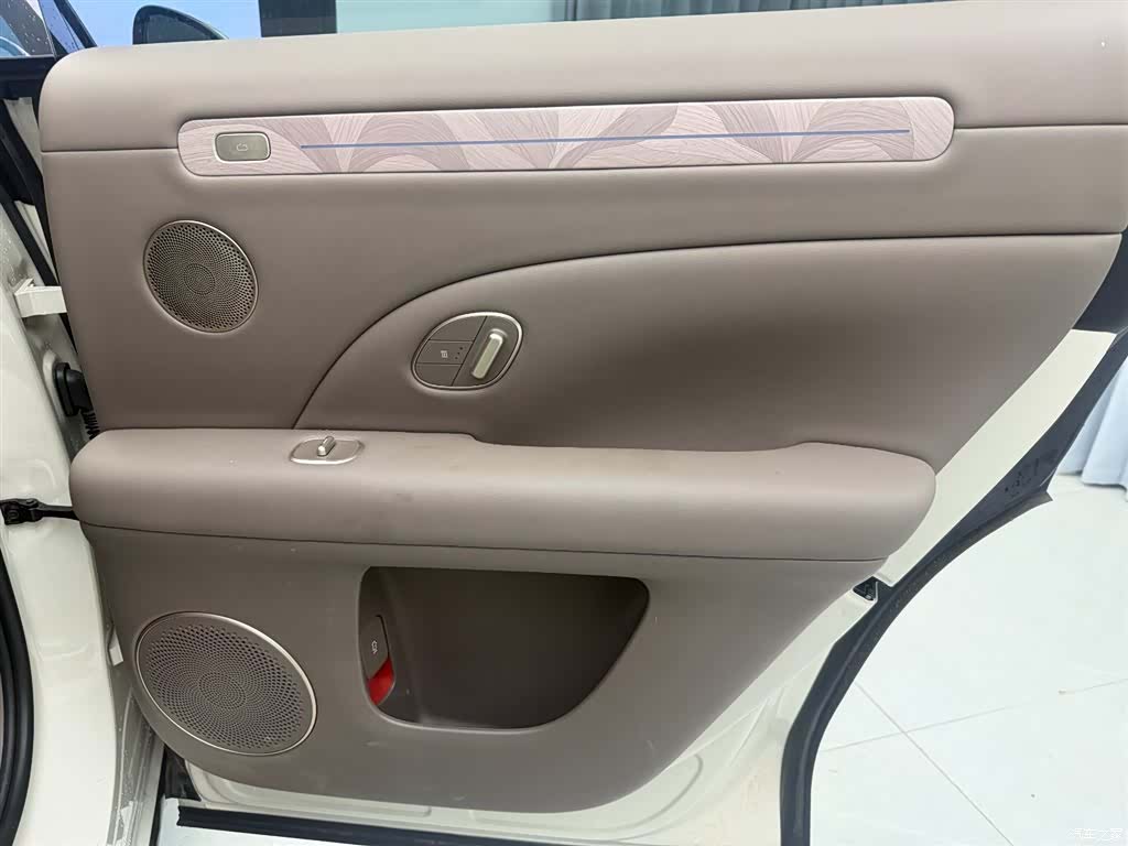 IM Motors LS6, 2026 18