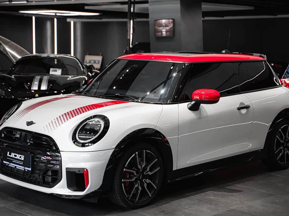 MINI JCW